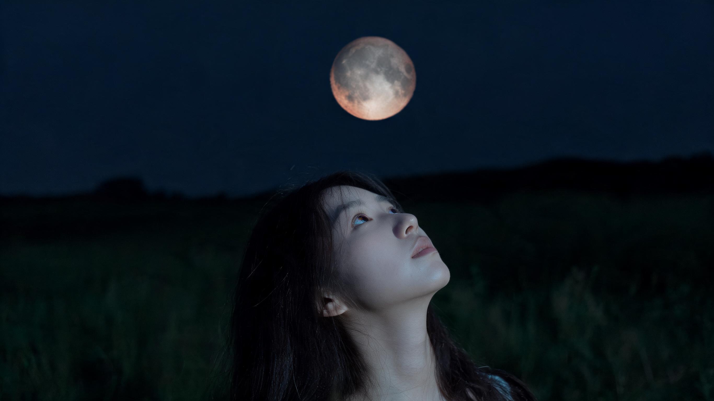 Lunar Eclipse AI: Moonlight as Cinematic Art on Idoli