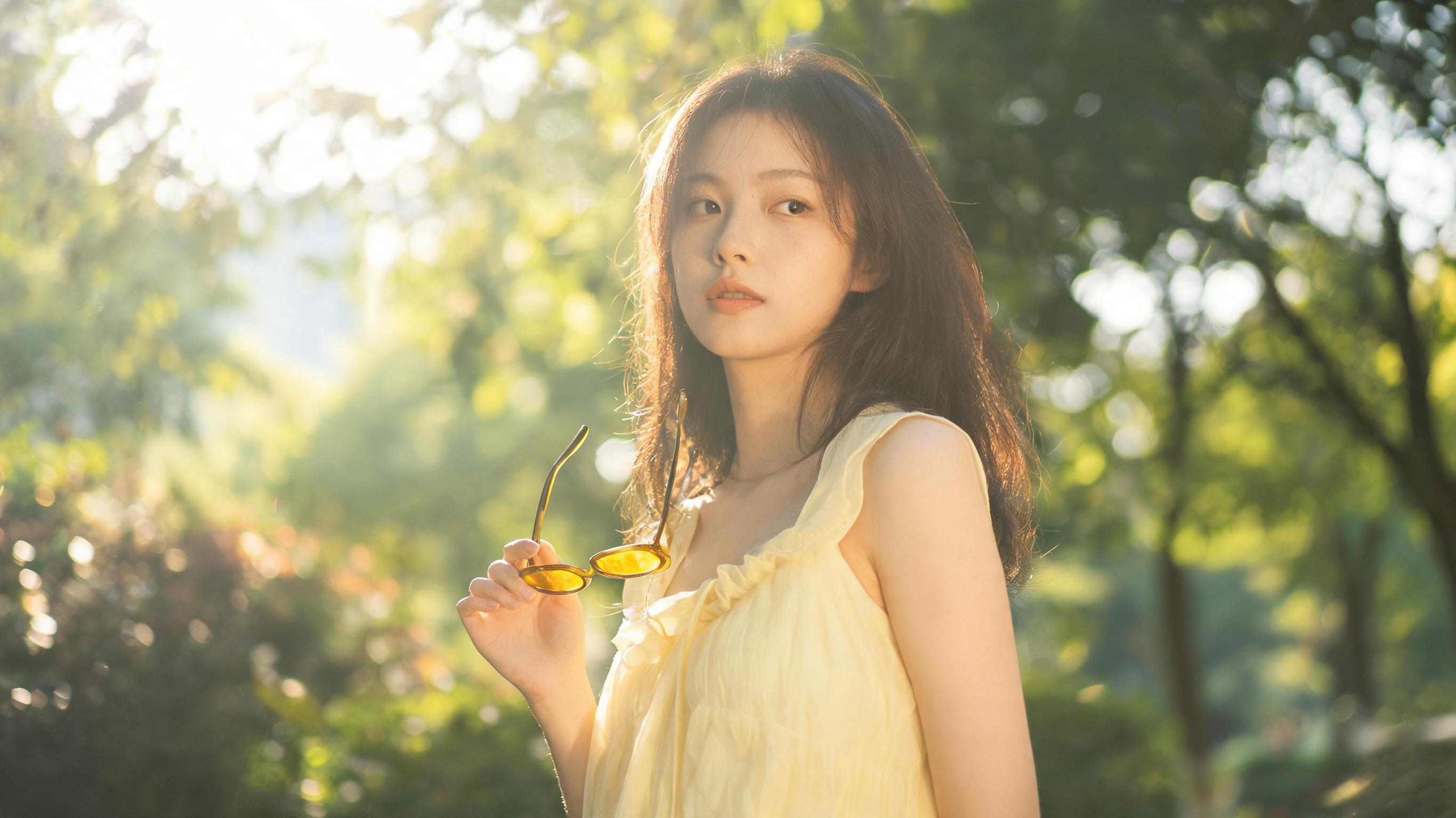 Butter Yellow AI: Summer Color as Editorial Light with Idoli